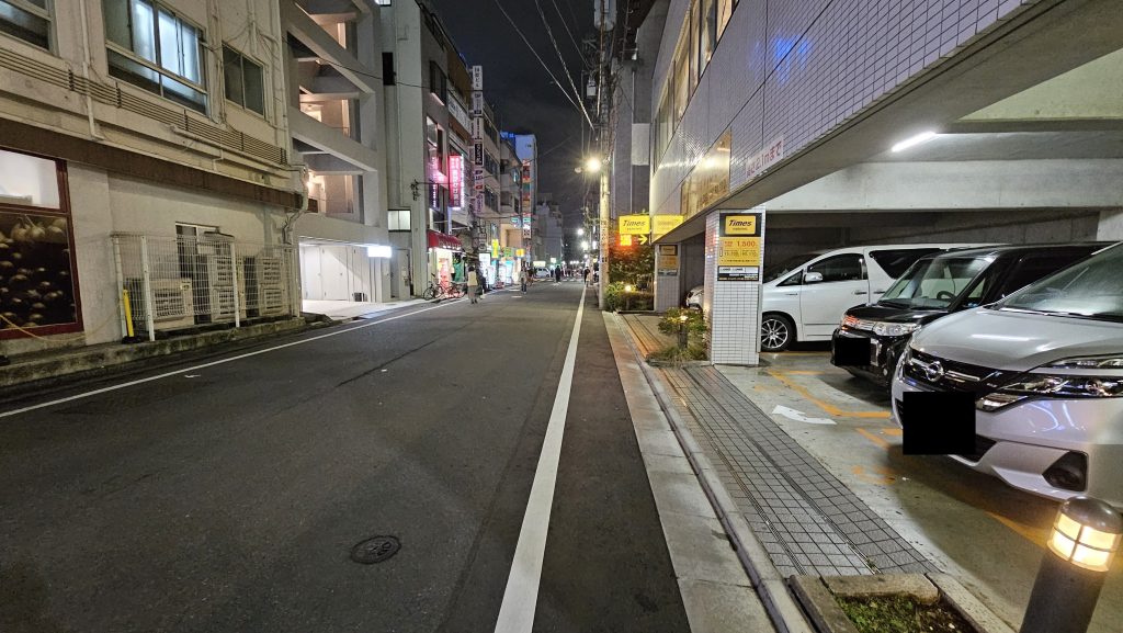 大塚北口の商店街の裏通り