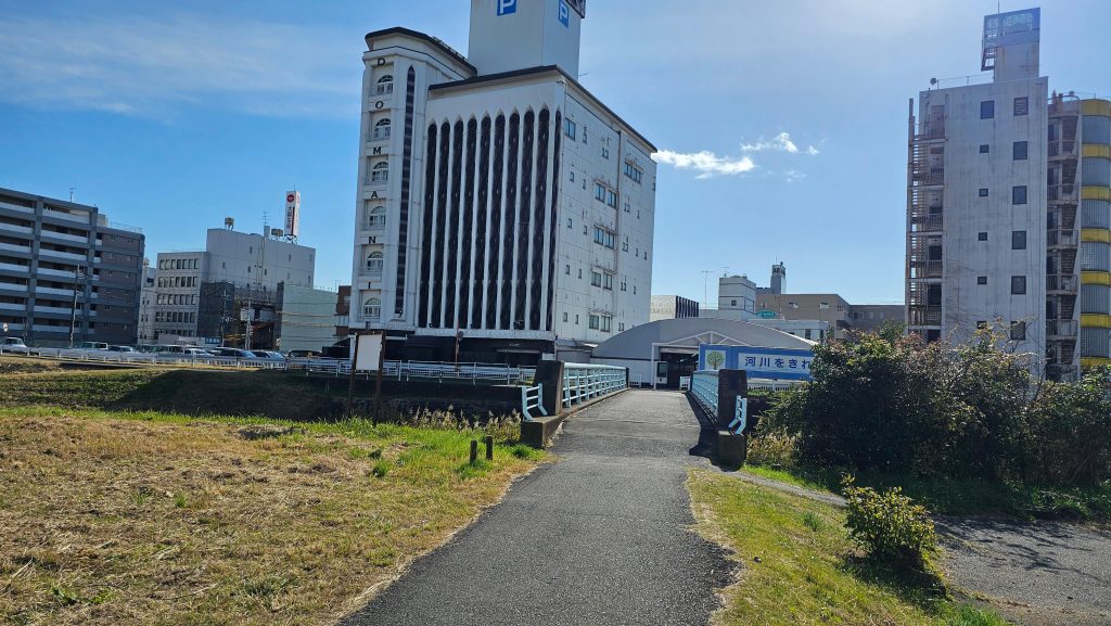 水戸のラブホ街の入口