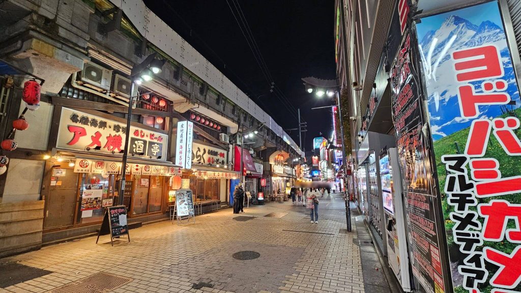 アメ横のメイン通り