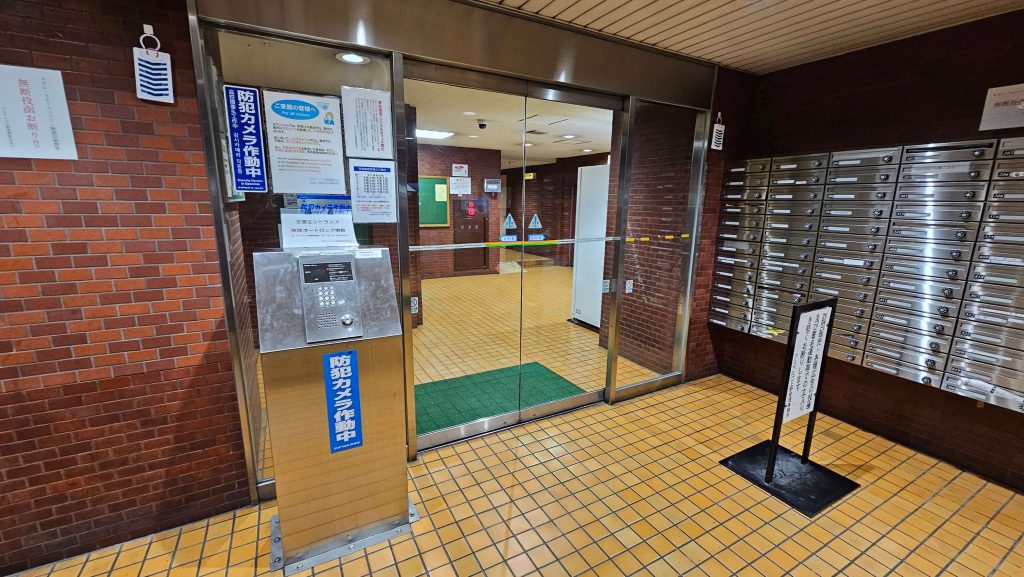 アルベルゴ上野の入口