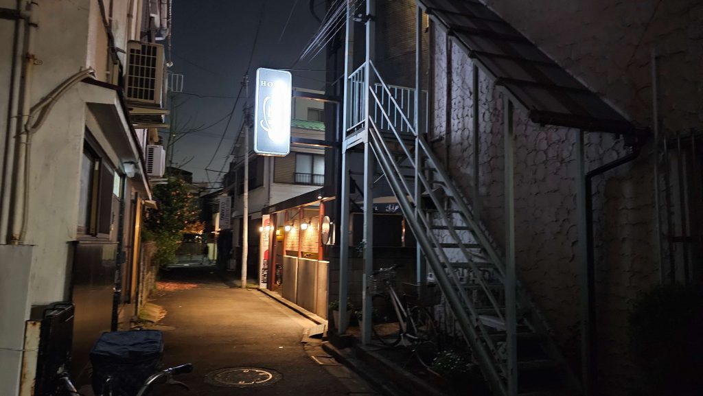 西口のラブホ「HOTEL the Lip」